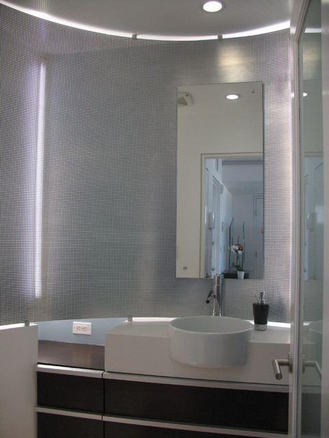 Дизайн туалетной комната в стиле хай-тек